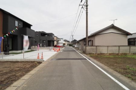 �O�ʓ��H�܂ތ��n�ʐ^ �O�ʓ��H�̗l�q