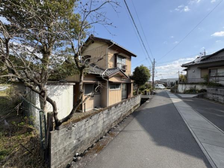 �O�ʓ��H�܂ތ��n�ʐ^ -