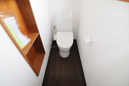 �g�C�� 2�K�g�C���̗l�q