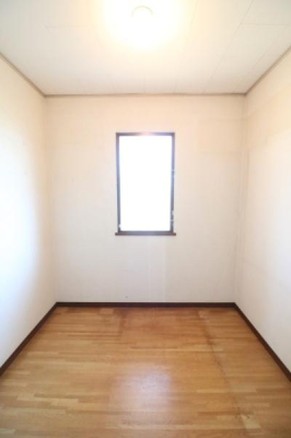 ���[ 2�K�ɂ���[�˂̗l�q