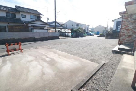 �O�ʓ��H�܂ތ��n�ʐ^ -