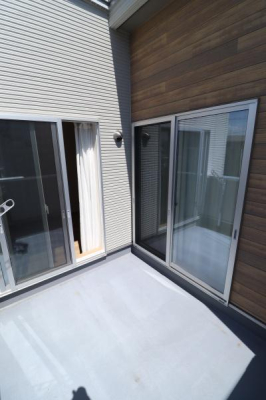 �o���R�j�[ -