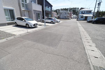 �O�ʓ��H�܂ތ��n�ʐ^ -