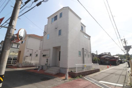 �O�ʓ��H�܂ތ��n�ʐ^ �p�n�ׁ̈A�ʕ���������ǍD��Ԃ�5�`10�����Ő����ɕK�v�Ȃ����������������܂��I