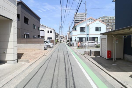 �O�ʓ��H�܂ތ��n�ʐ^ -