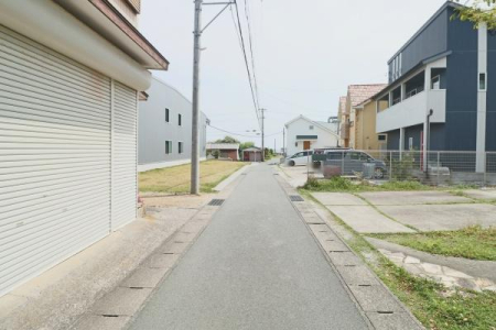 �O�ʓ��H�܂ތ��n�ʐ^ -