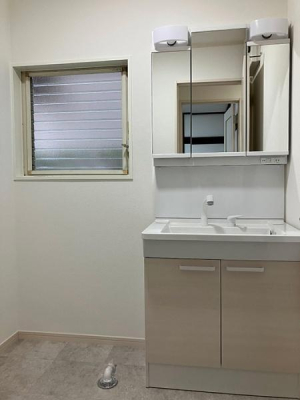 ���ʑ�E���ʏ� -