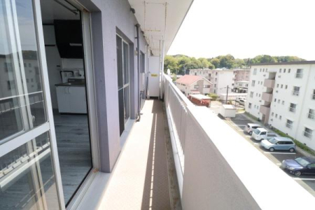 �o���R�j�[ -