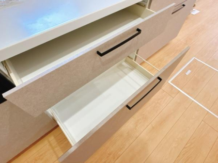 �L�b�`�� ���[�N�g�b�v���̑�e�ʎ��[�I