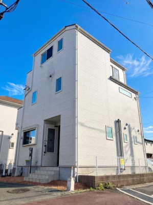 �O�ʓ��H�܂ތ��n�ʐ^ �ՐÂȏZ��n�A��炵�₷���Z���ł���