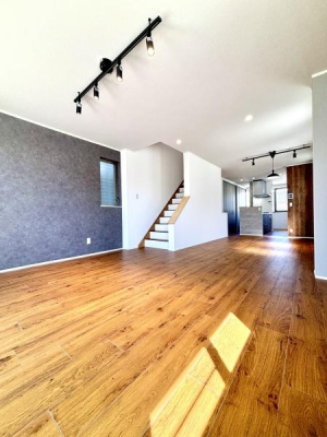 ���r���O ���r���O�ʊp�x