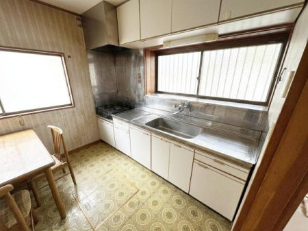�L�b�`�� �y�L�b�`���X�y�[�X�z��AI�Ŏc�n�����������Ă��邽�߁A�����ƈقȂ�܂��B
