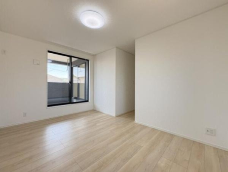 �Q�� 2�K�m��7.7��