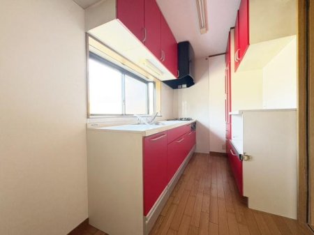 �L�b�`�� �傫�ȑ��Ƃ�Ƃ肠��X�y�[�X�œ��X�̂����������K�Ɂ�